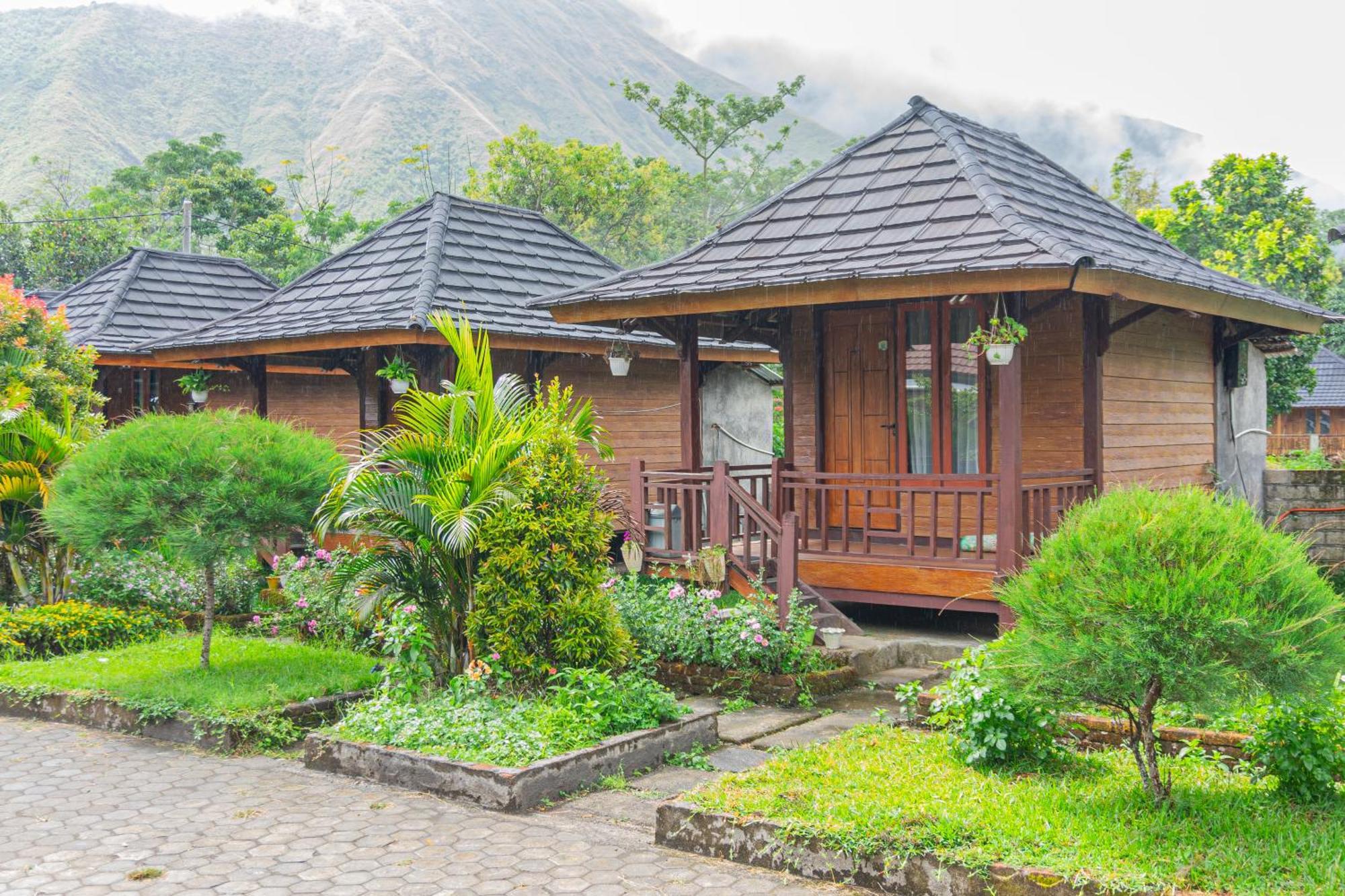 Puncak Rinjani Lodge Sembalunlawang Exterior foto